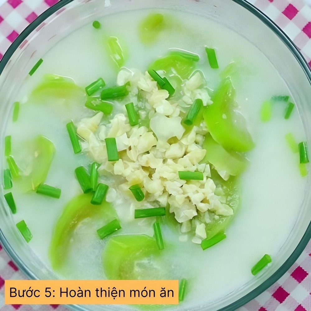 hoàn thiện món ăn