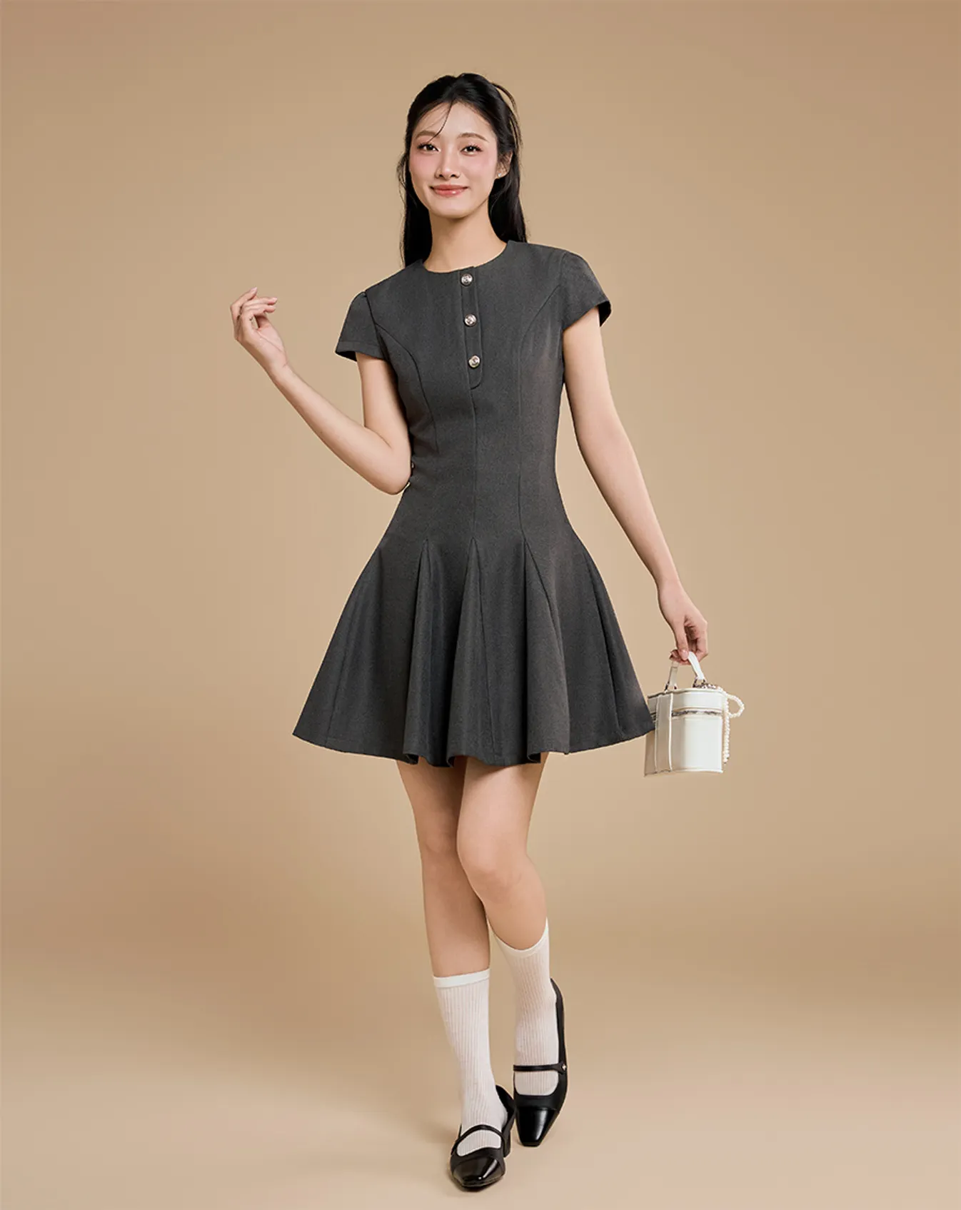 Đầm godet mini phối nẹp nút - Image 1