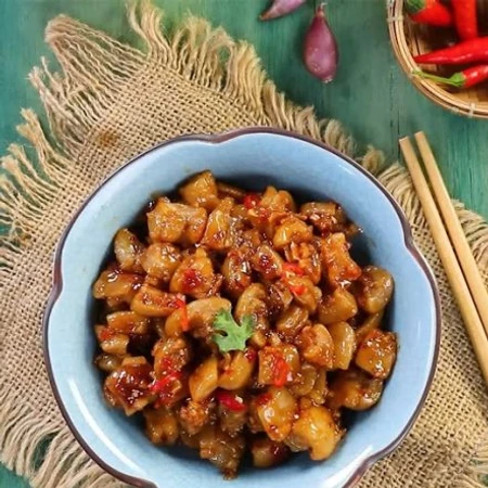 Làm thịt nạc rim nước mắm đậm đà đưa cơm