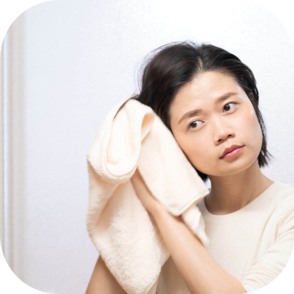 Bảo vệ tóc khi dính mưa Kingfoodmart